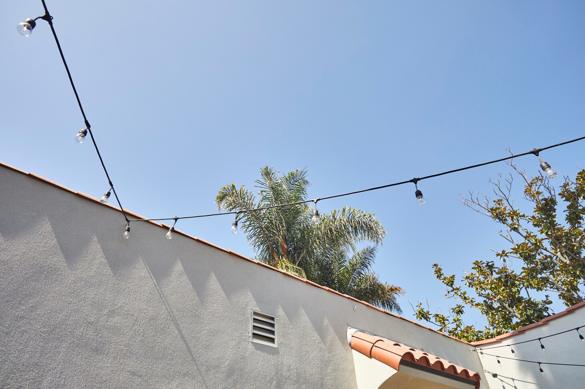 Building Photo - 640 Santa Clara Ave