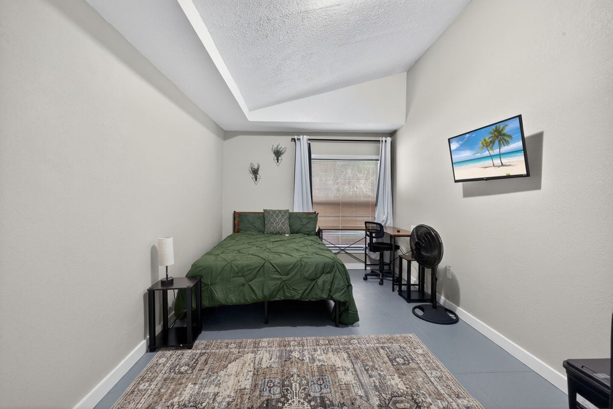 Building Photo - 1941 Brown Rd