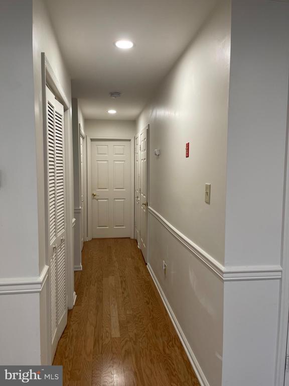 Building Photo - 211 Sonnett Pl