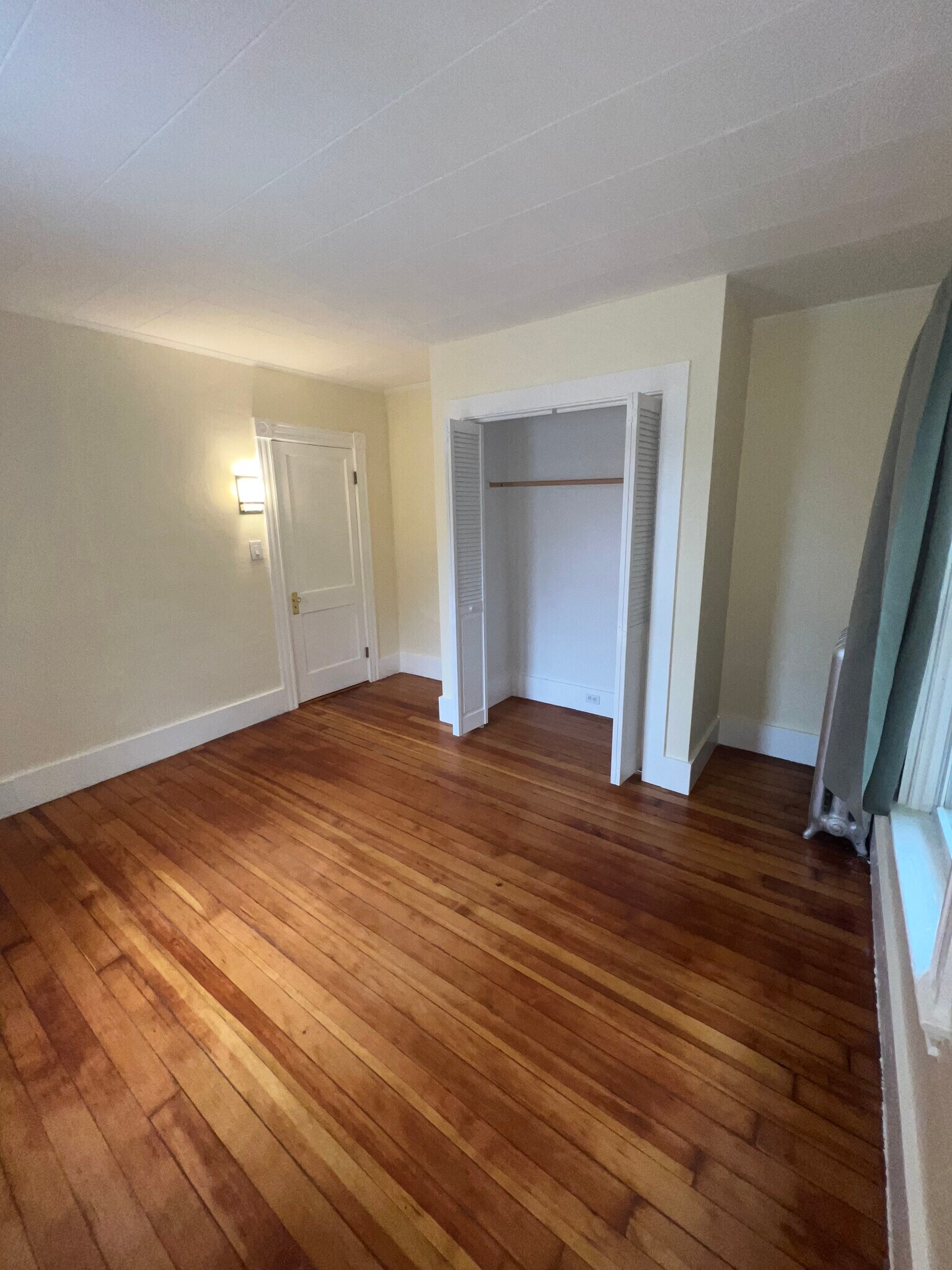 Building Photo - 18 Marion St