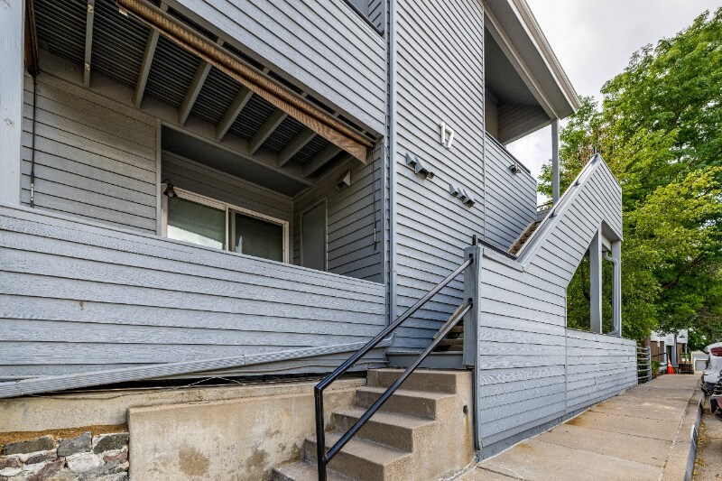 Building Photo - 8500 E Jefferson Ave