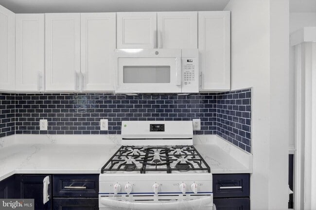 Building Photo - 505 69th St