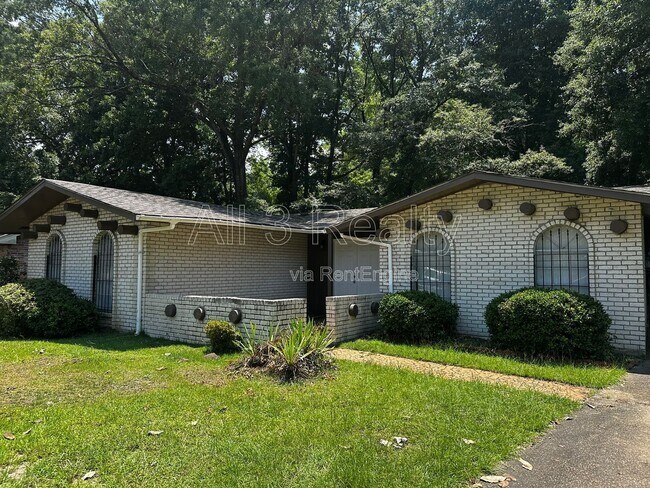 Building Photo - 1429 Dunbarton Rd