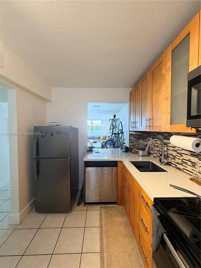 Building Photo - 2903 N Miami Beach Blvd