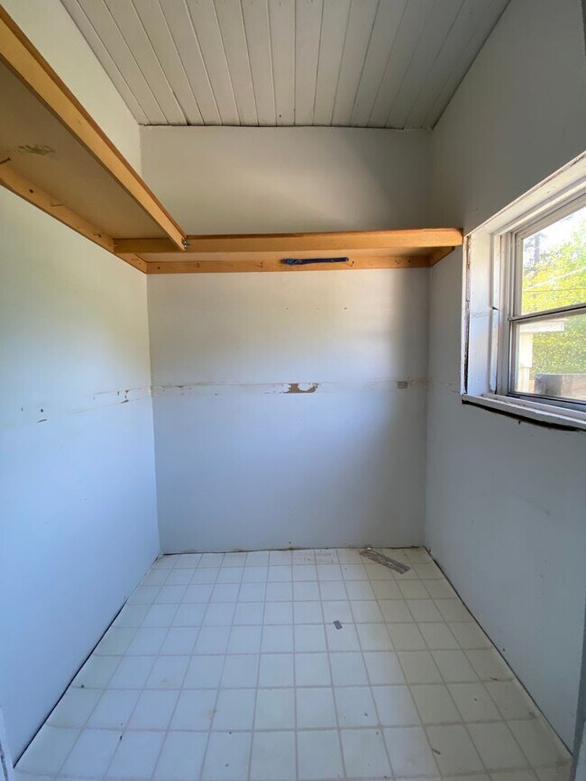 Building Photo - Exclusively Offered by Muse Realty, LLC