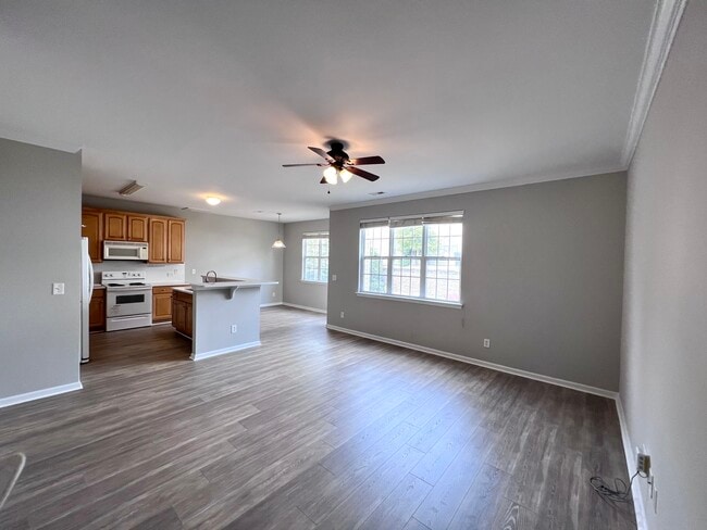 Building Photo - 9029 Sedgewich Ln