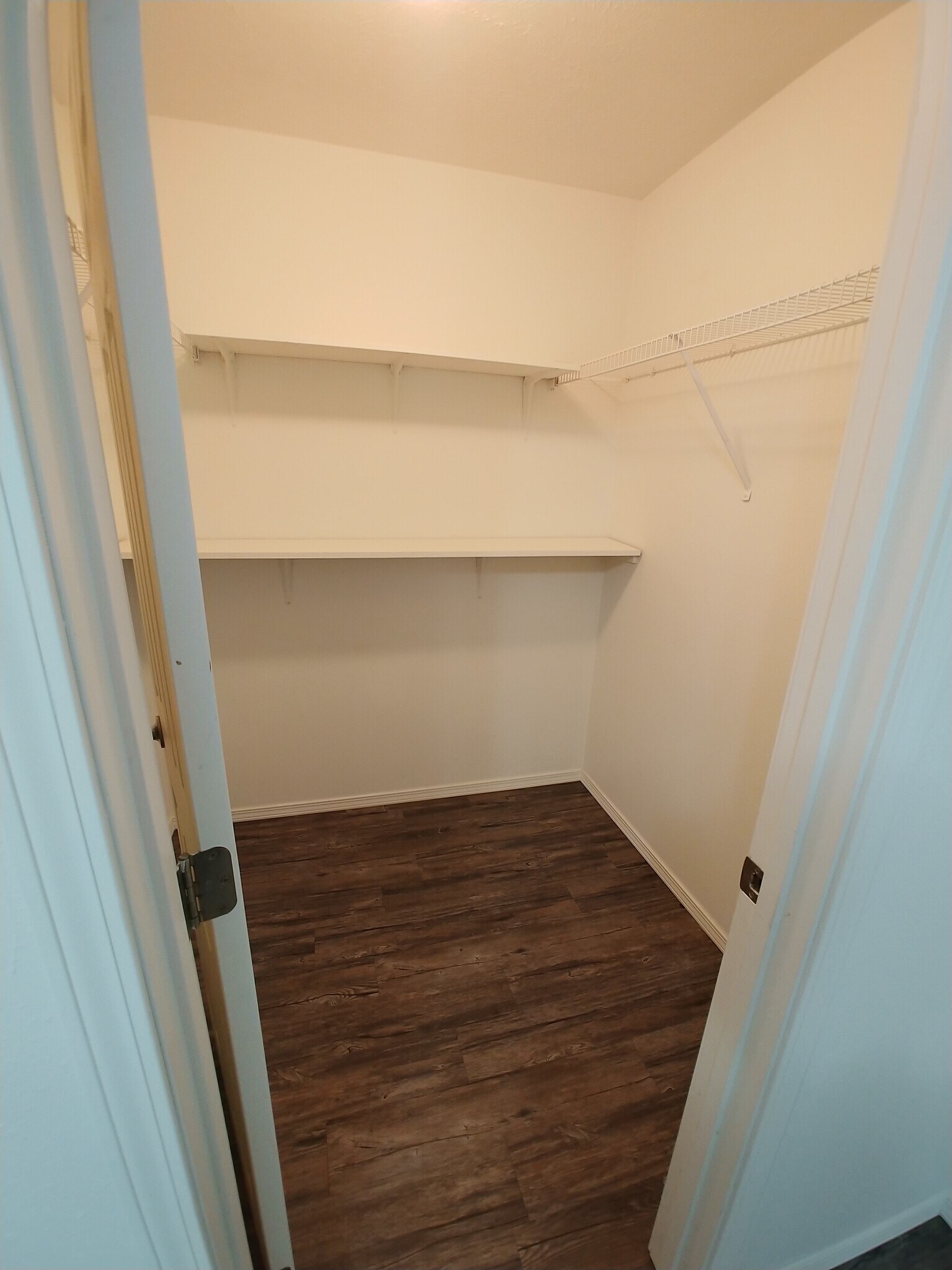 Building Photo - 4071 W Lombard St
