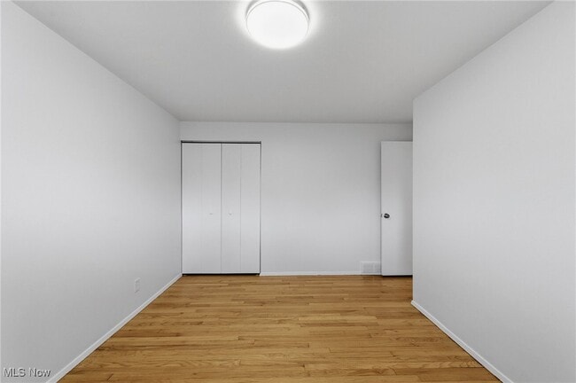 Building Photo - 6677 Crenshaw Dr