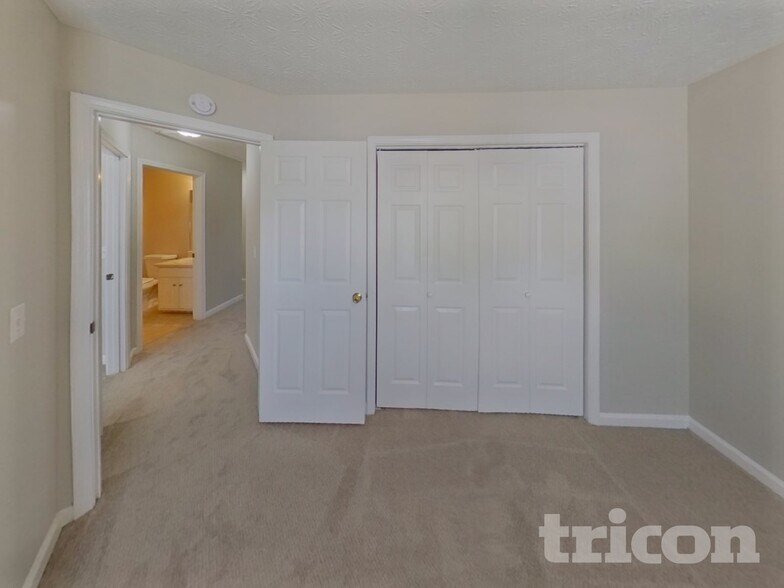 Building Photo - 3385 Newberry Ln