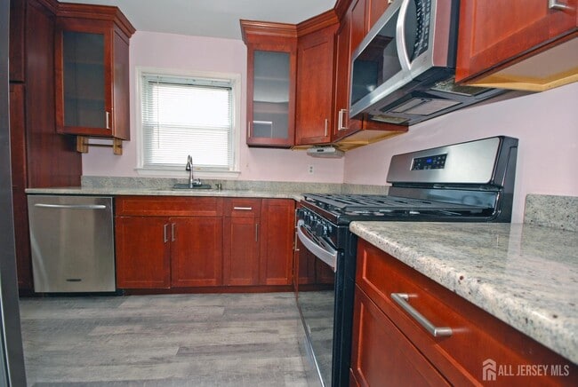 Building Photo - 9 Sandpiper Dr