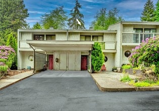 Building Photo - Lake Ballinger Townhouse 3 Bedroom
