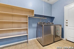 Building Photo - 1427 Sun Garden