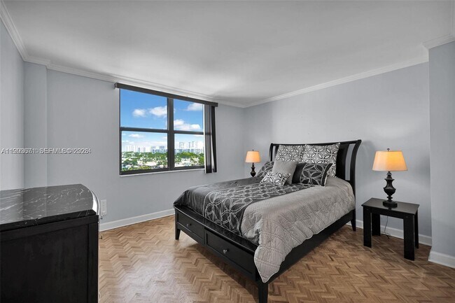 Building Photo - 300 Three Islands Boulevard