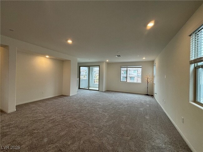 Building Photo - 1505 Little Penguin St