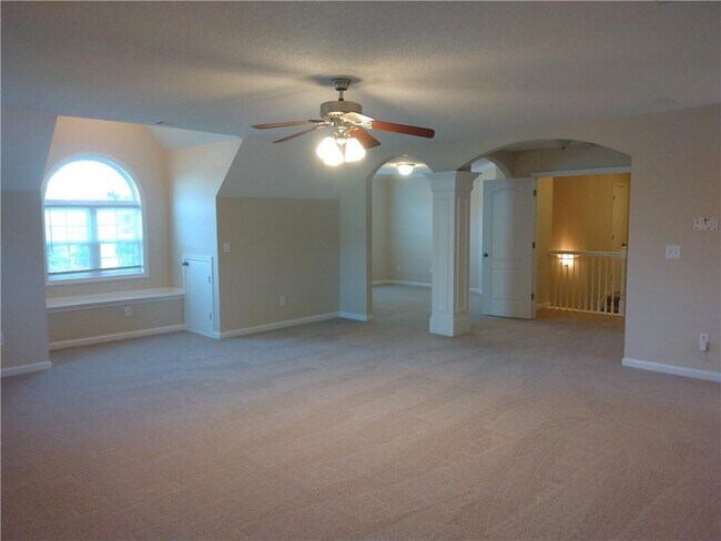 Building Photo - 131 Peachtree Glen Dr