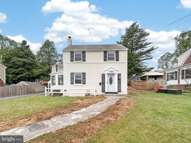 Building Photo - 10506 Lorain Ave