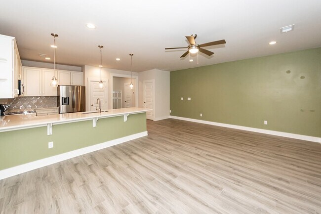 Building Photo - 7722 Park Gate Dr