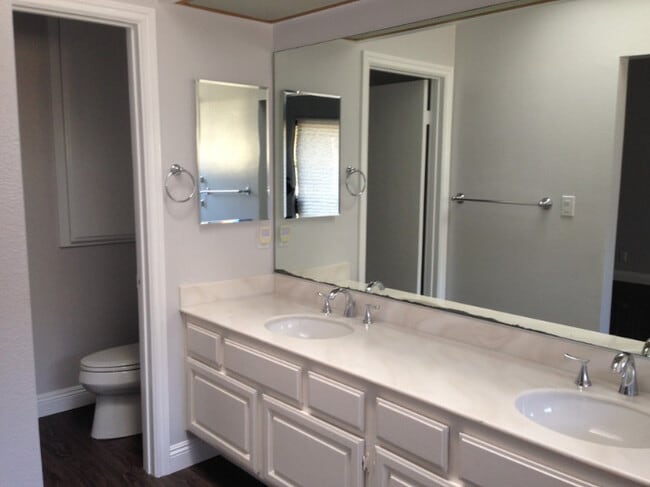 Building Photo - 333 Virginia St