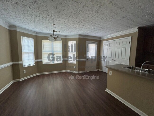Building Photo - 5616 Union Pointe Dr