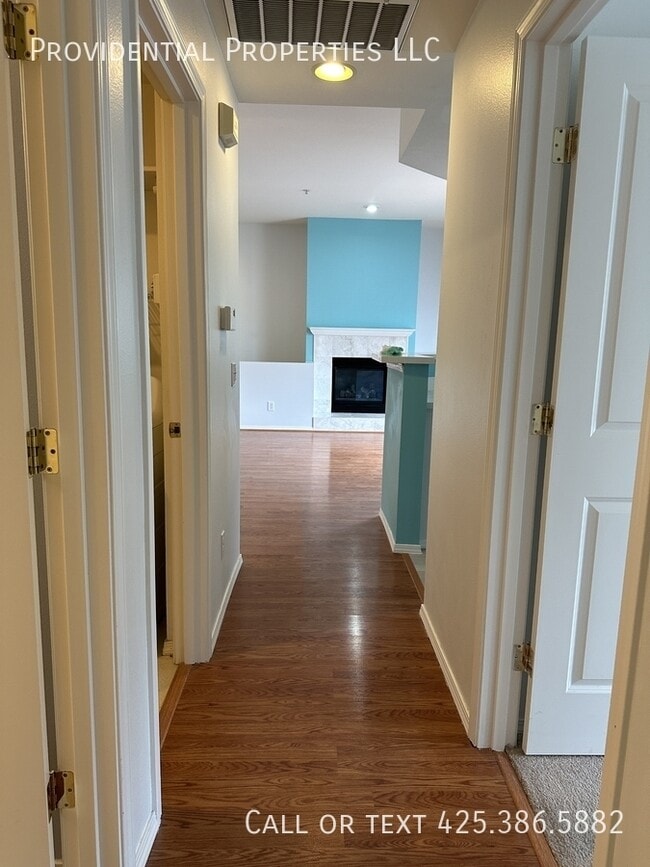 Building Photo - 23791 SE Summerhill Ln