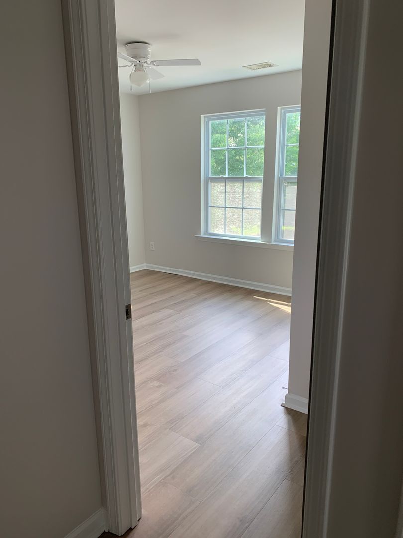 Building Photo - 11114 Pond Valley Ct
