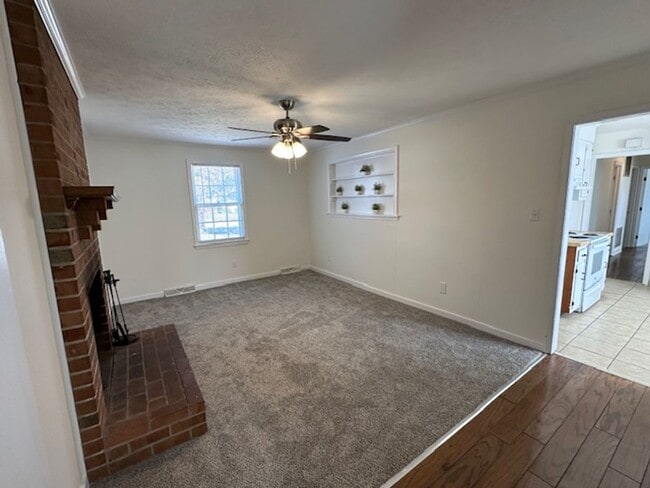 Building Photo - 5401 Bellmeadows Rd