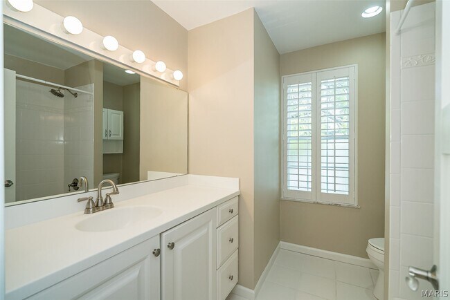 Building Photo - 1120 S Mason Rd