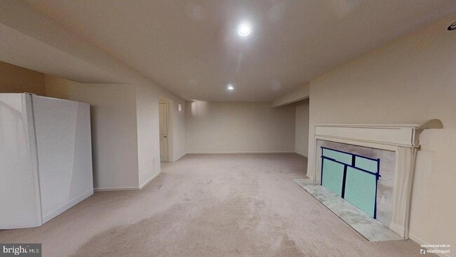 Building Photo - 6279 Walkers Croft Way