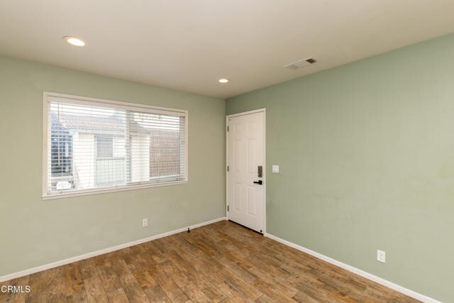 Building Photo - 126 E Ventura St