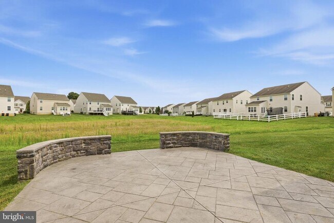 Building Photo - 529 Swansea Dr