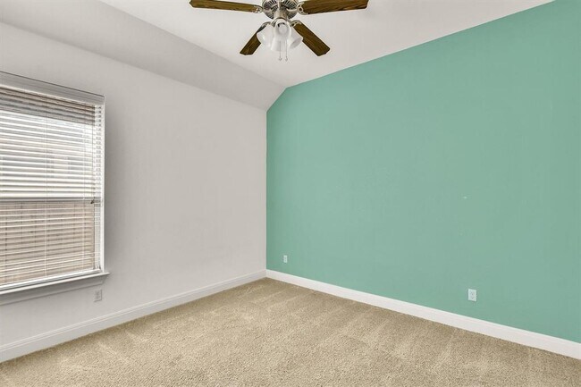 Building Photo - 1810 Manada Trail