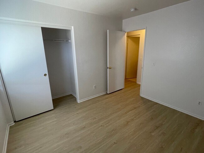 Building Photo - Adelanto Home-3 Bedrooms,2 Bathrooms, Laminate Floors, Indoor Laundry Room, Large Back Yard