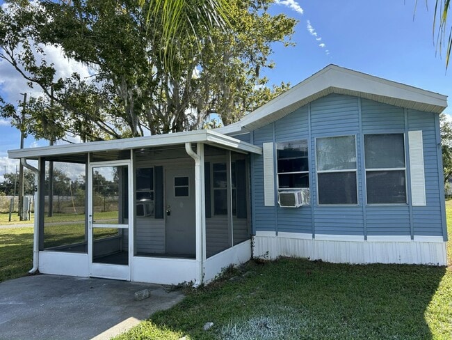 Building Photo - 6105 Land O' Lakes Blvd