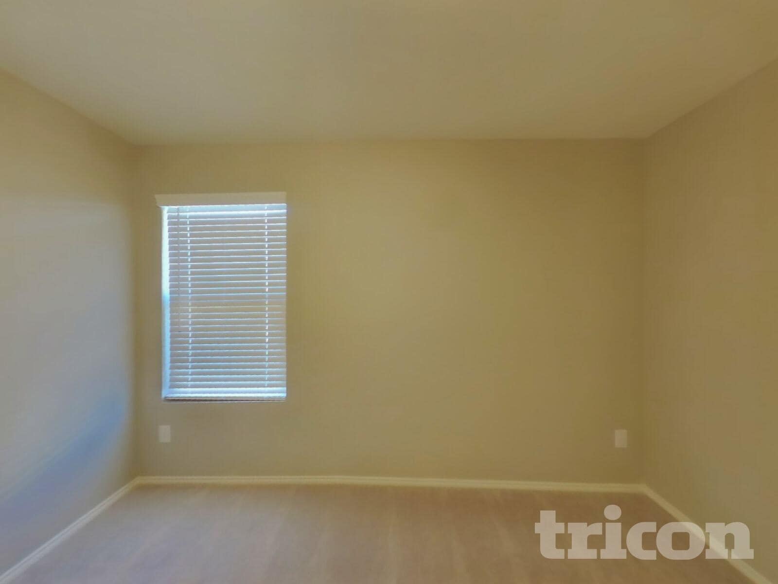 Building Photo - 1717 Claireborne Ct