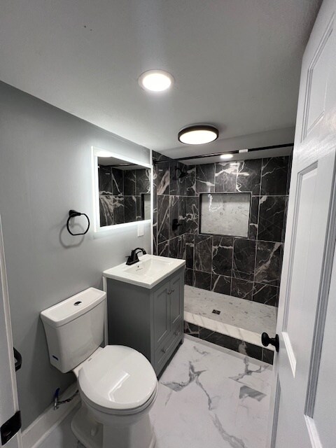 Building Photo - 1112 E Colvin St