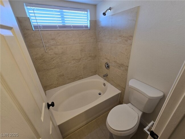 Building Photo - 2324 High Uintas Dr