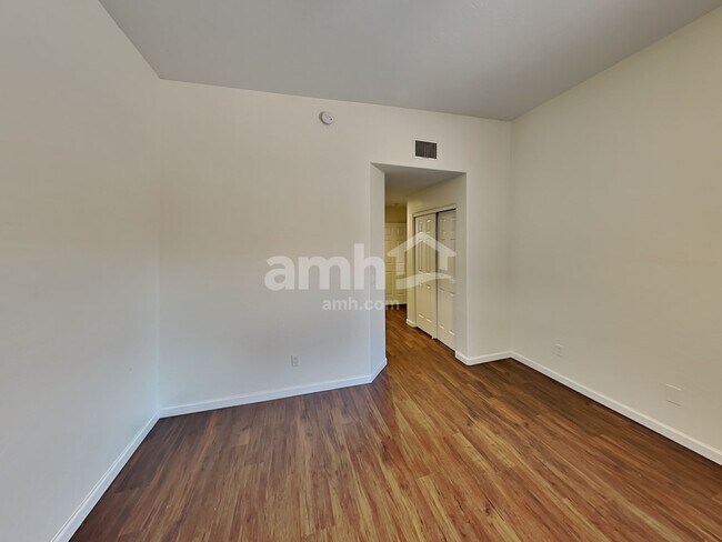 Building Photo - 10191 N Tarheel Pl