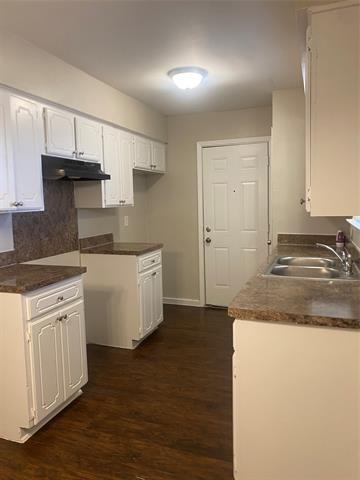 Building Photo - 6430 Cinnamon Oaks Dr