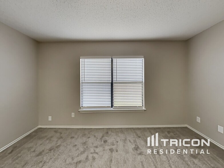 Building Photo - 6703 Beech Trail Dr