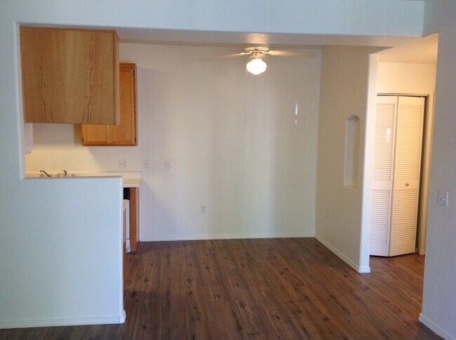Building Photo - 3318 N Decatur Blvd