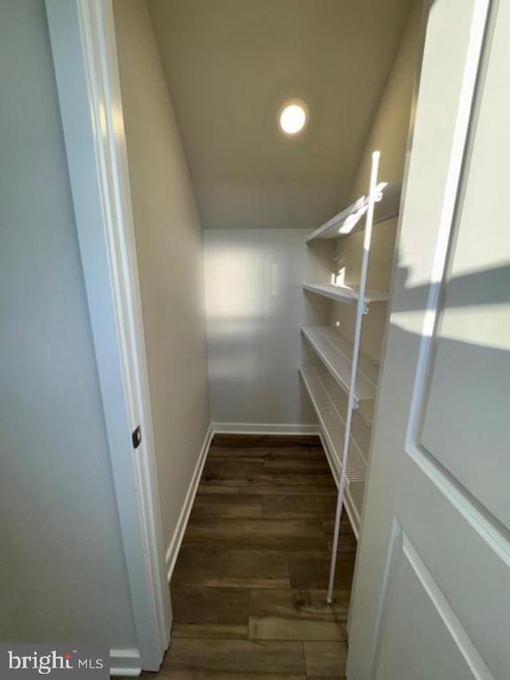 Building Photo - 701 Platinum Dr