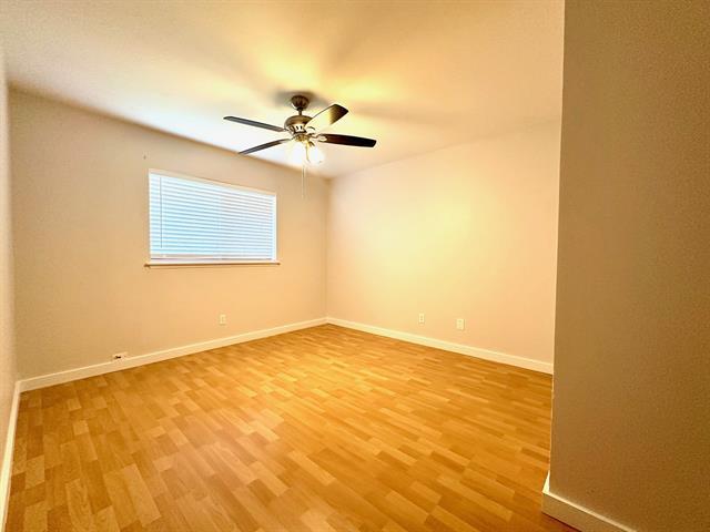 Building Photo - 326 W Grenoble Dr