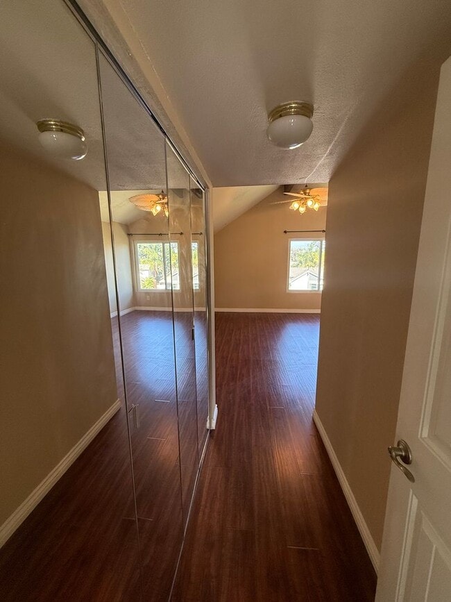 Building Photo - Gorgeous and Upgraded 4 Bed, 2.5 Bath Two-Story in Villa Portofino!