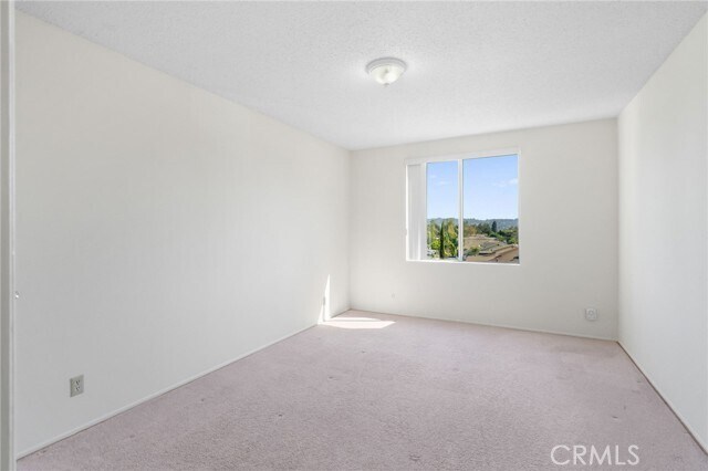 Building Photo - 12830 Burbank Blvd