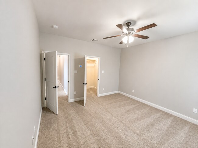 Building Photo - 13870 Maddie Cir