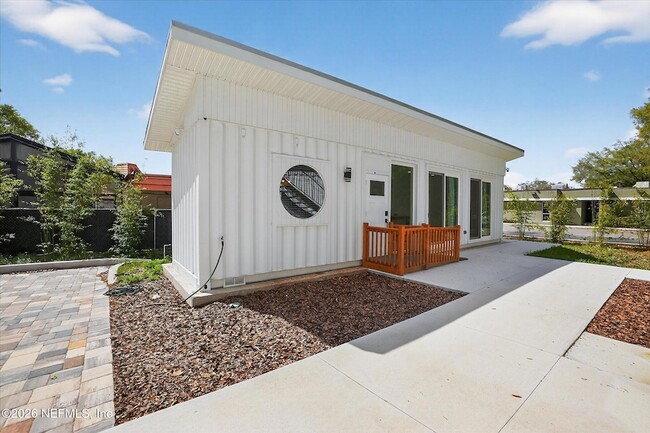 Building Photo - 8778 Waterfront Terrace