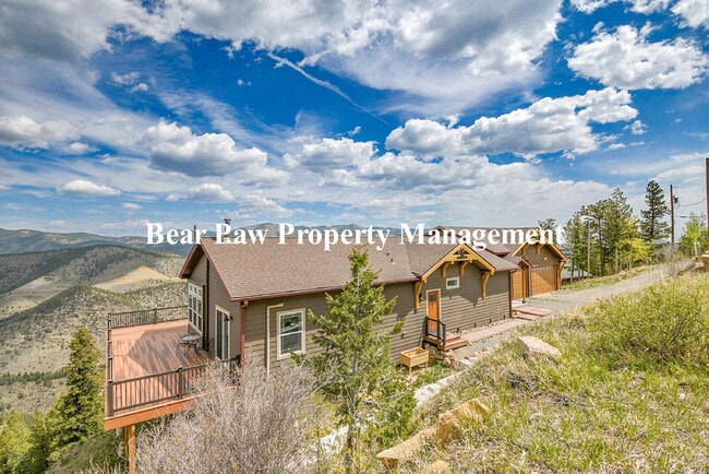 Building Photo - "Experience Mountain Living at Its Finest ...