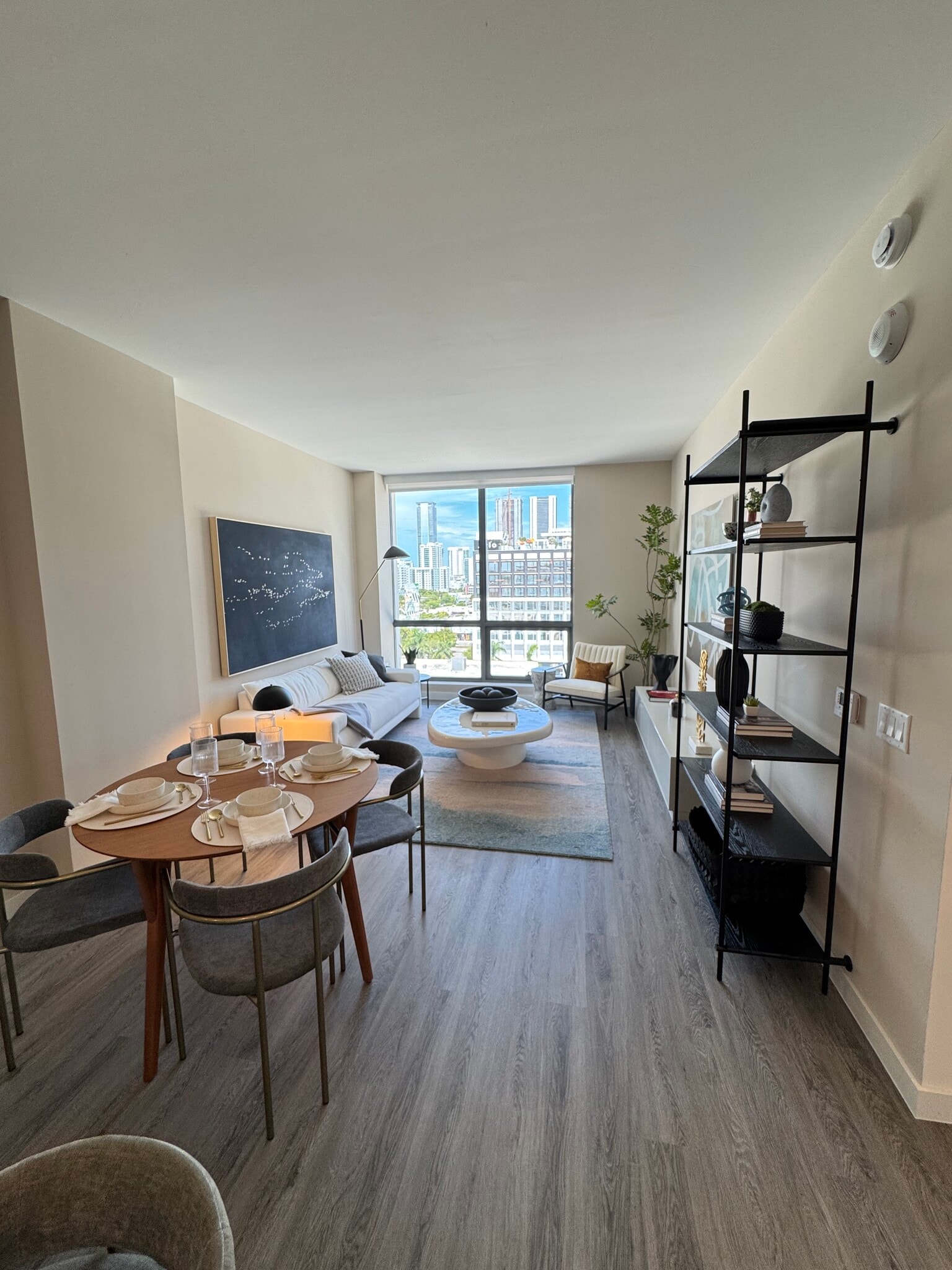 Building Photo - 120 NW 31st St