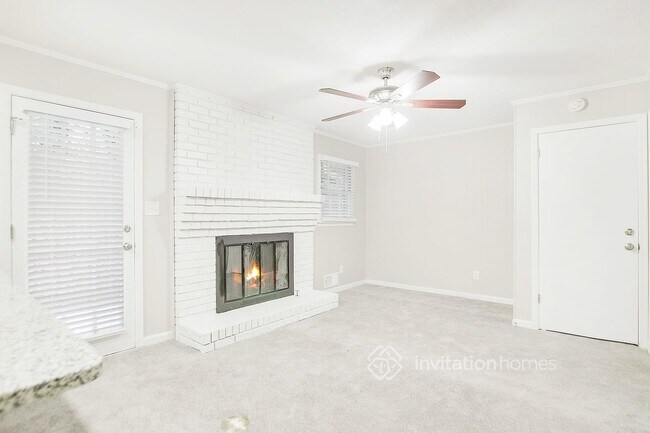 Building Photo - 2972 Timberline Rd