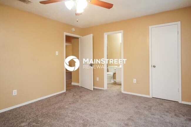 Building Photo - 3 Bedroom Pet-Friendly Home in Houston, TX...